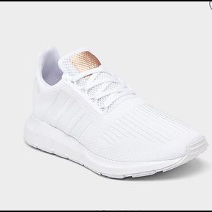 WOMEN'S ADIDAS ORIGINALS SWIFT RUN CASUAL SHOES